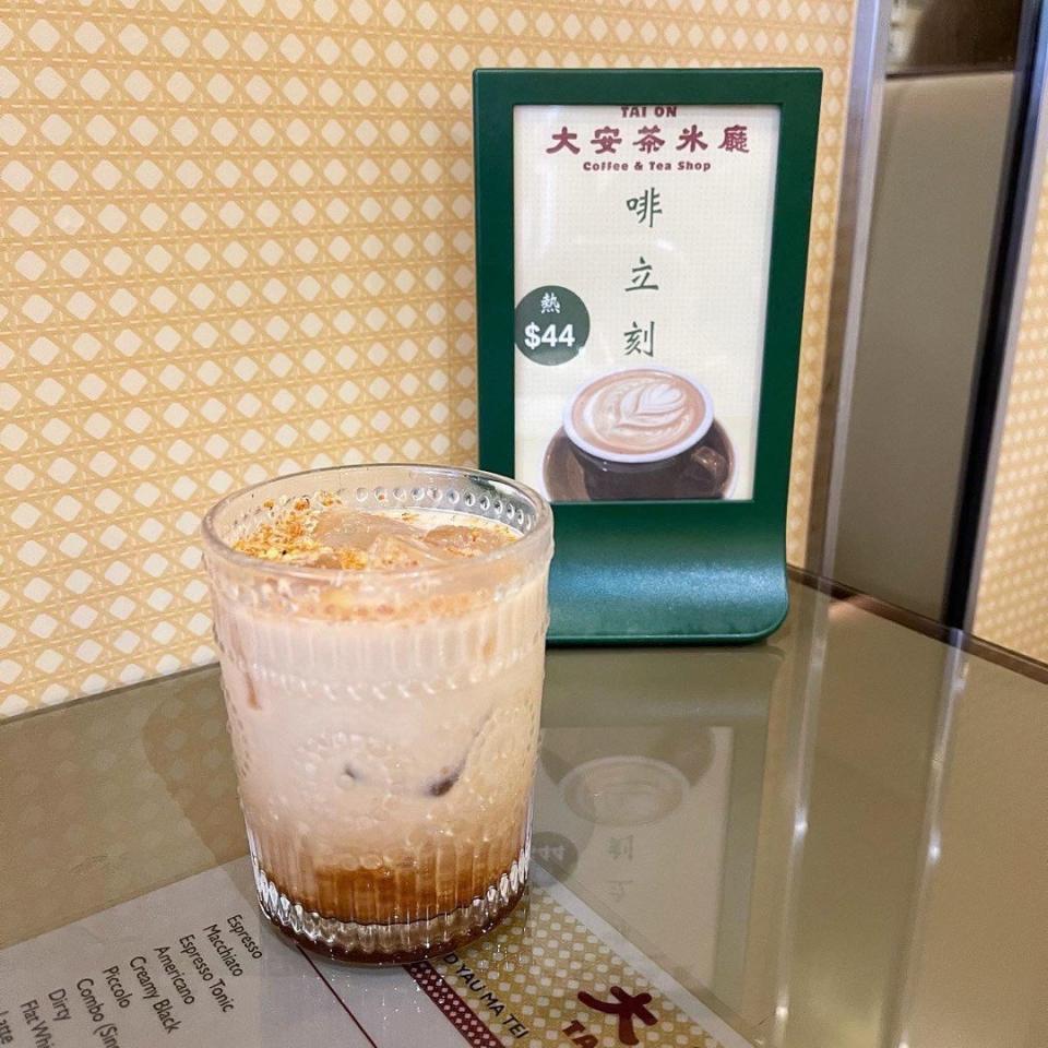 油麻地美食｜承傳轉型café 大安茶冰廳易手重開保留懷舊裝修 杏霜卷蛋/沙嗲牛Bagel/檸茶曲奇