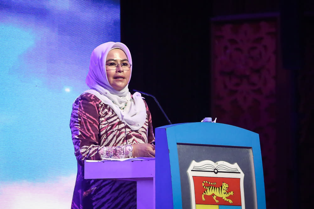 Higher Education Minister Datuk Noraini Ahmad speaks during The Ministry of Higher Education-Career Advancement Programme (KPT-CAP) Economic Recovery Plan (Penjana) at University Kebangsaan Malaysia in Bangi September 28, 2020. ― Picture by Yusof Mat Isa