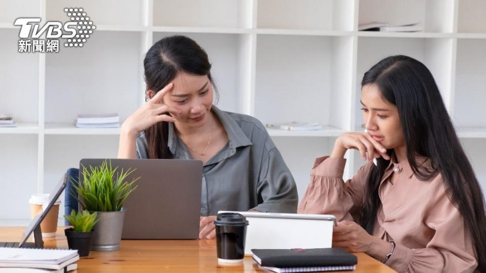 摩羯座為了事業，即便要捅別人一刀也在所不惜。。（示意圖／shutterstock達志影像）