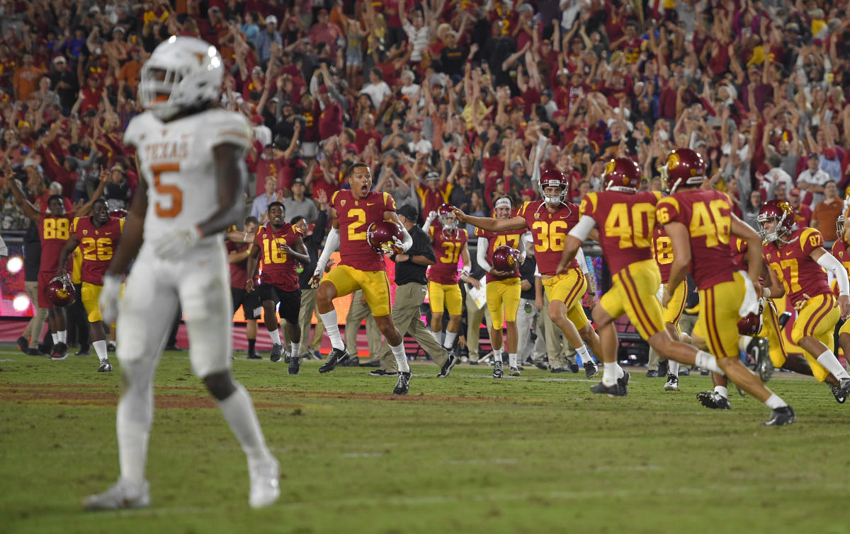 IN PHOTOS: USC grinds out second round win