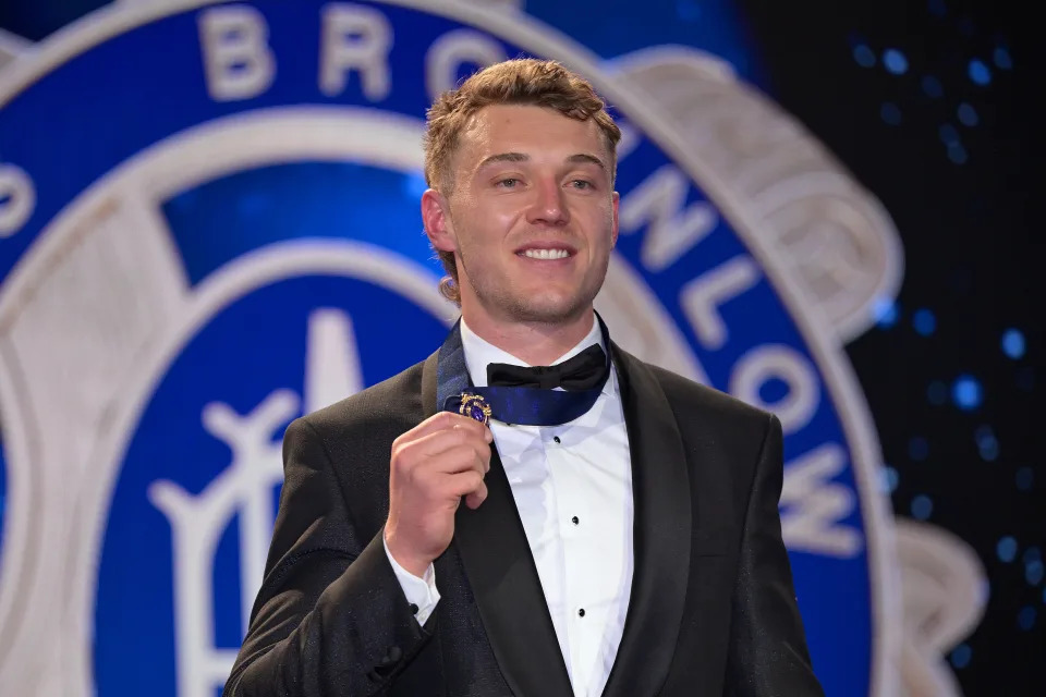 MELBOURNE, AUSTRALIA - SEPTEMBER 23: Patrick Cripps of the Carlton Blues poses with the Brownlow Medal after winning during the 2024 Brownlow Medal at Crown Palladium on September 23, 2024 in Melbourne, Australia. (Photo by Quinn Rooney/Getty Images)