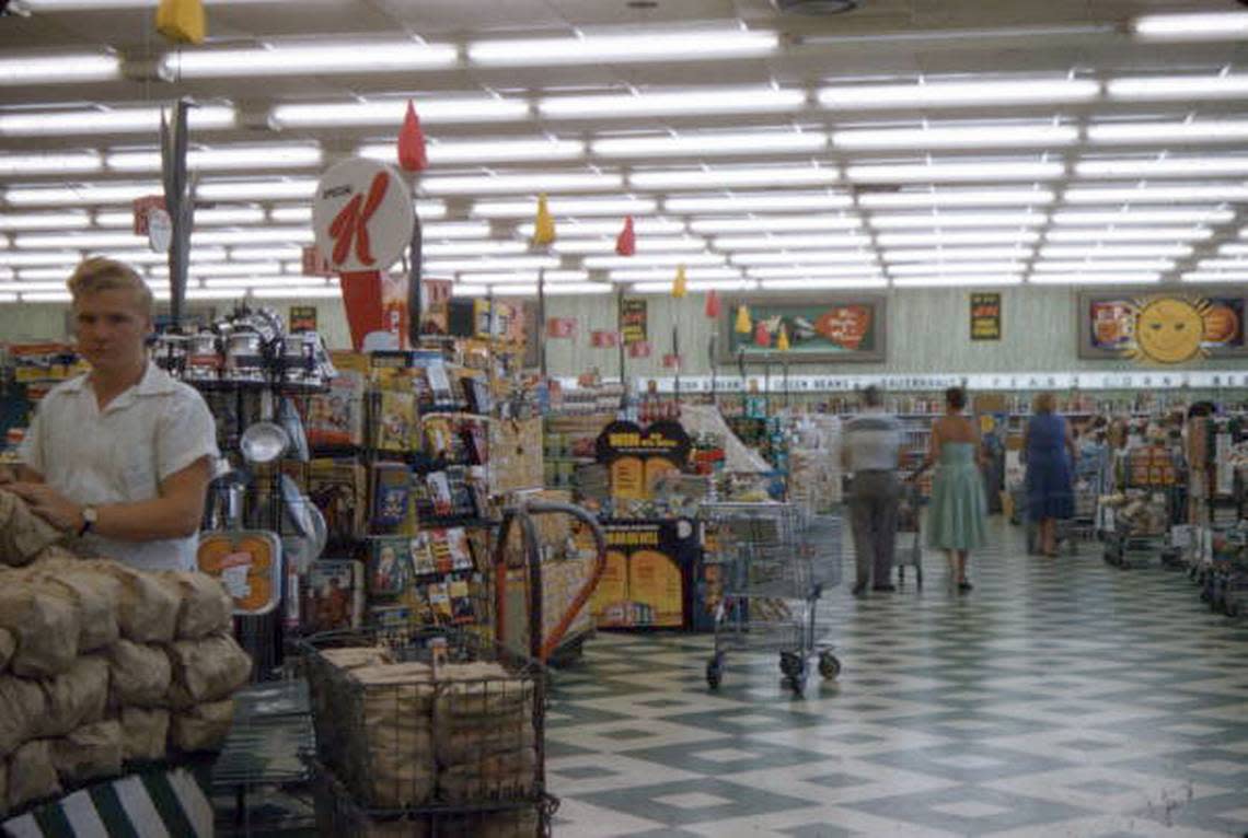 The inside of a Sarasota Publix in 1958. State Archives of Florida, Florida Memory