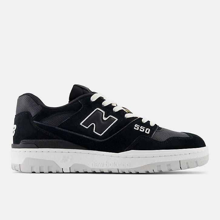 <p><a href="https://go.redirectingat.com?id=74968X1596630&url=https%3A%2F%2Fwww.newbalance.com%2Fpd%2F550%2FBB550V1-43708.html&sref=https%3A%2F%2F" rel="nofollow noopener" target="_blank" data-ylk="slk:Shop Now;elm:context_link;itc:0;sec:content-canvas" class="link ">Shop Now</a></p><p>550 Sneakers</p><p>newbalance.com</p><p>$84.99</p>