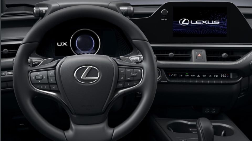新年式UX 300e內裝儀表從7吋液晶升級成12.3吋全數位。(圖片來源／Lexus)