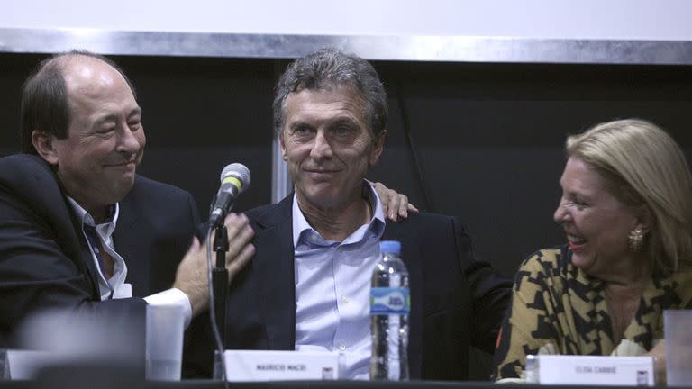 Sanz, Macri y Carrió relanzarán Cambiemos el jueves próximo