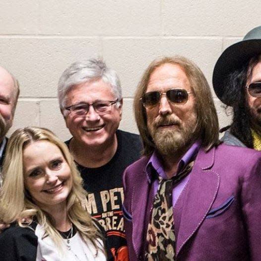 Jon Scott’s daughter Tiffany Scott, left, Scott, and Tom Petty in Memphis, May 8, 2017. (Photo: Jon Scott, Facebook)