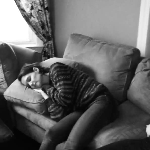 Katie Holmes, in Toledo, Ohio, with her family after the Thanksgiving meal but before they all did karaoke together: “#foodcoma #familytime #love HAPPY THANKSGIVING!!!!!!!!!!!!!!!!!!!!!!!!! #blessed” -@katieholmes212