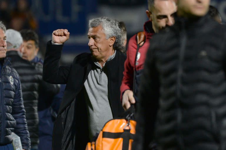 GIMNASIA VS ARSENAL. Néstor Gorosito DT