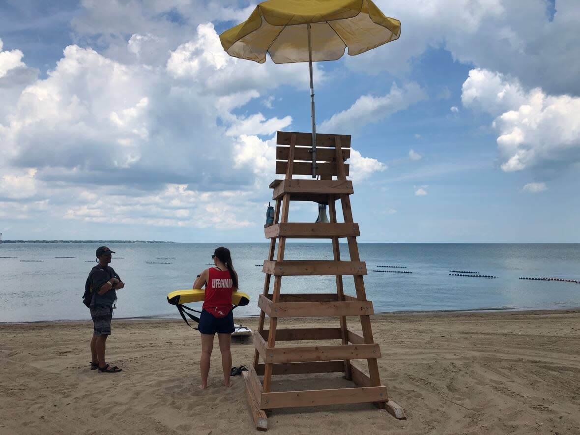 Sandpoint Beach in Windsor is shown in a file photo. The beach is one of three where swimming is currently reccomended. (Jennifer La Grassa/CBC - image credit)