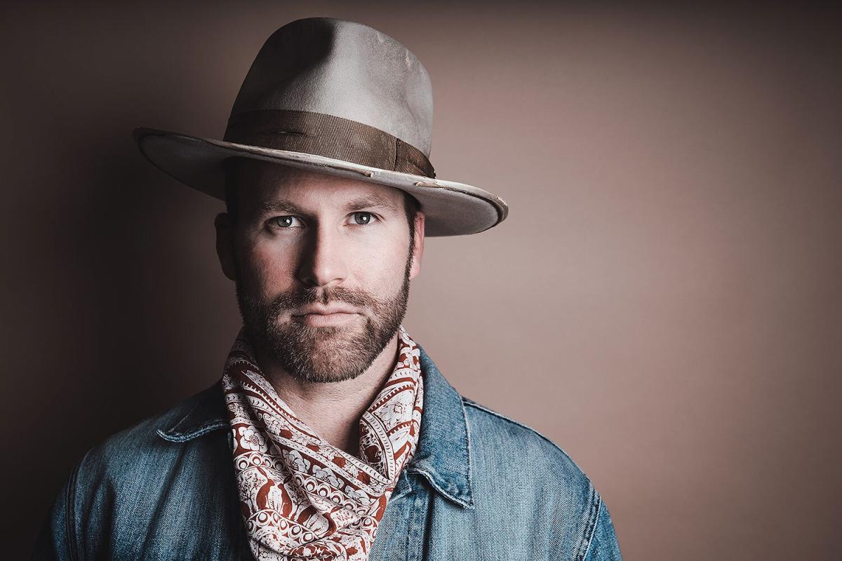 Drake White Is 'Finding the Joy in Every Day' While Social Distancing ...