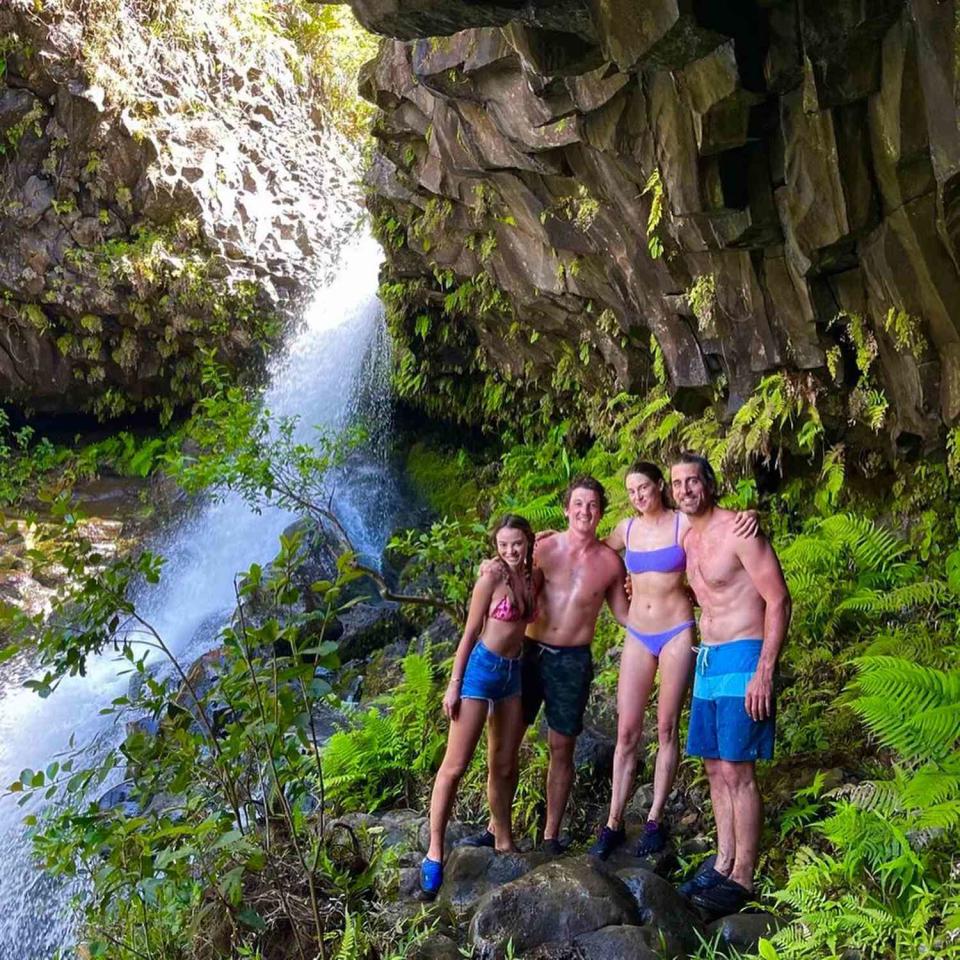 Miles Teller and Keleigh Sperry on vacation with Shailene Woodley and Aaron Rodgers