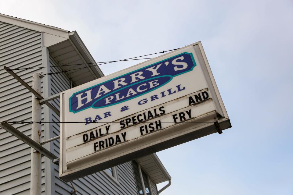 Harry's Place Bar & Grill.