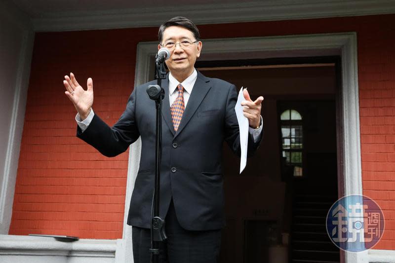 立法院祕書長林志嘉今（30日）受訪表示，議場地毯已請清潔公司清洗並消毒，將向國民黨要求賠償。（本刊資料照）