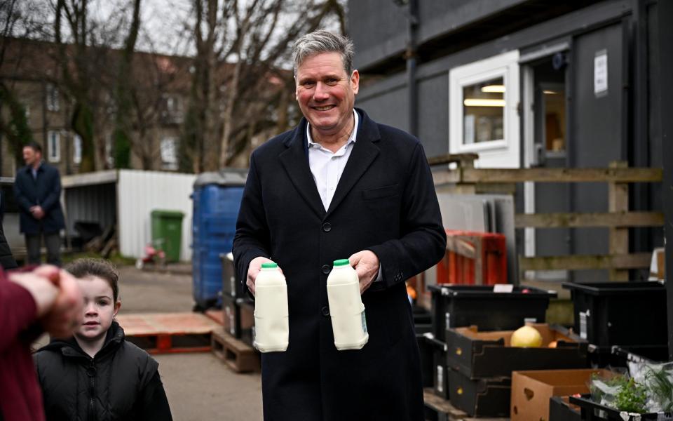 Labour Party and Leader Sir Keir Starmer and the leader of Scottish Labour visits Baltic Street Food Hub and Adventure Playground - Jeff J Mitchell
