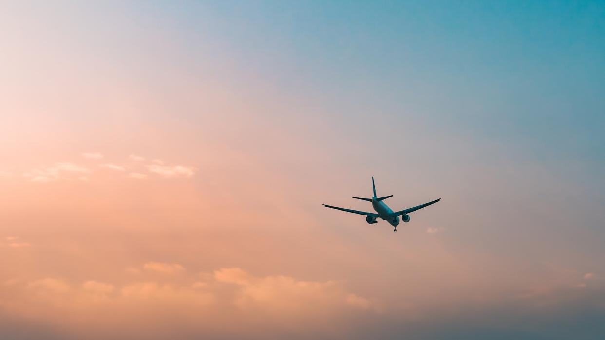  Plane in sky. 