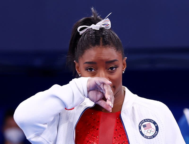 FILE PHOTO: Gymnastics - Artistic - Women's Team - Final