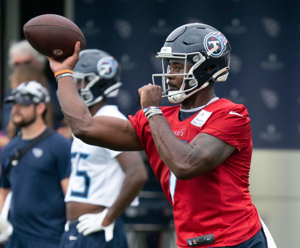 Tennessee Titans quarterback Malik Willis (7) throws a pass during a training camp practice at Saint Thomas Sports Park Wednesday, July 27, 2022, in Nashville, Tenn. 