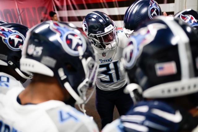 Titans place two on IR among four roster moves