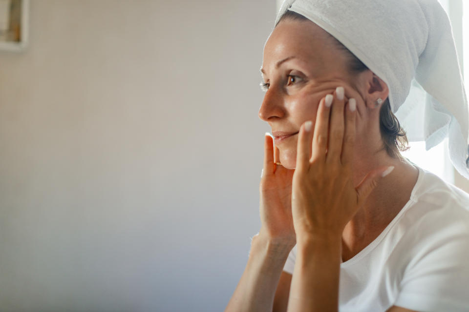 Cuida tu piel con delicadeza con este producto de Neutrogena. (Foto: Getty)