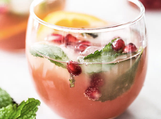 15 Delicious Drinks For Your Super Bowl Party