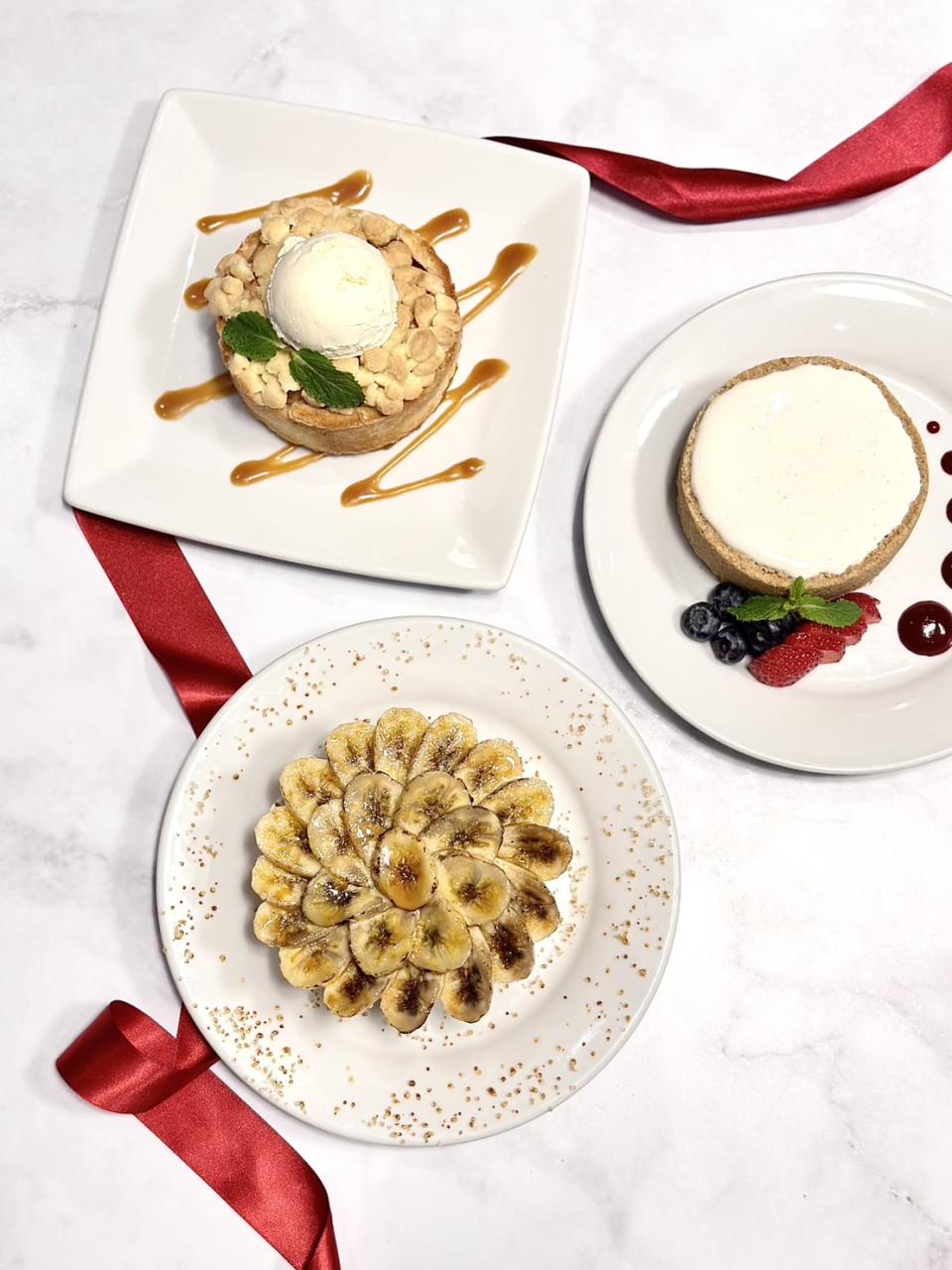 茹絲葵與「WUnique Pâtisserie」聯名，以茹絲葵的經典甜點為靈感研發出週年慶甜點禮盒。