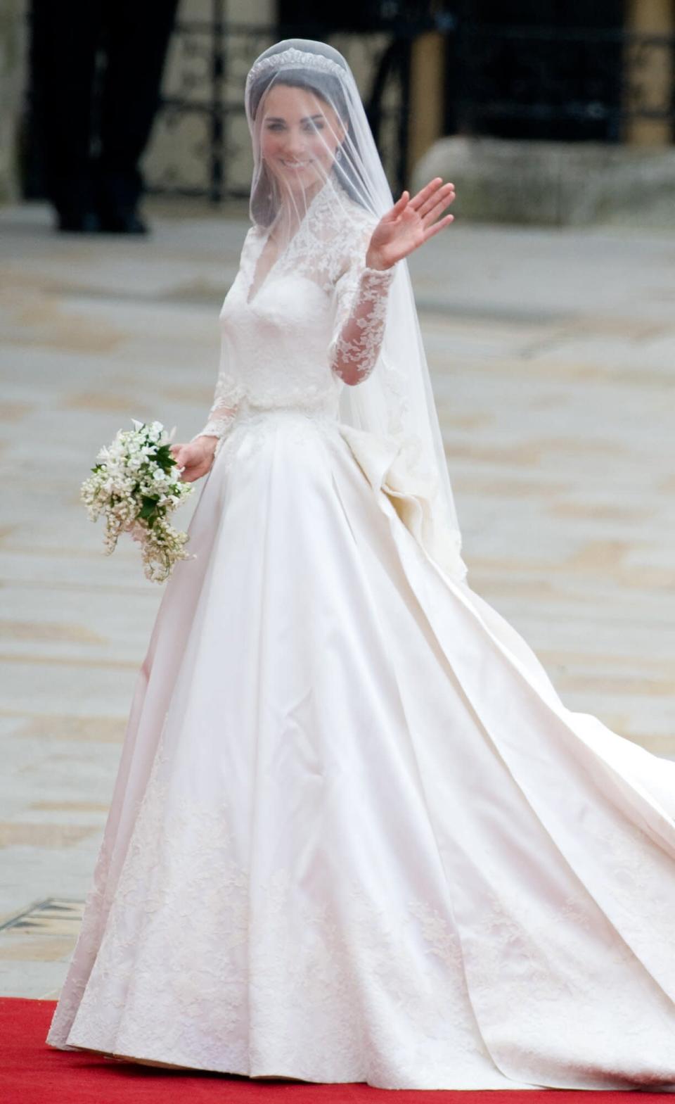 Catherine Middleton arrives to attend her Royal Wedding to Prince William at Westminster Abbey on April 29, 2011 in London, England.
