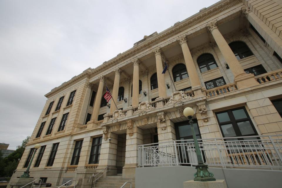 The Kansas Secretary of State's office is located at 120 SW 10th Avenue. The Secretary of State is a state's chief elections official.