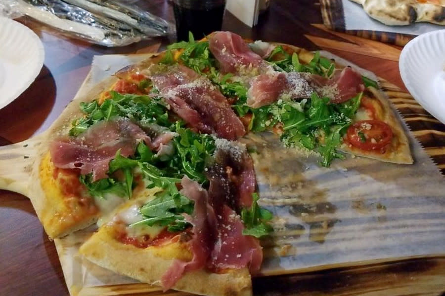 <b>Photo: michelle l./<a href="https://yelp.com/biz_photos/amuni-wood-fired-oven-tampa?utm_campaign=e6f54a48-6925-4242-95c5-ad17308c4835%2C5a903625-b948-4fc1-9166-7f00a3f582cf&utm_medium=81024472-a80c-4266-a0e5-a3bf8775daa7" rel="nofollow noopener" target="_blank" data-ylk="slk:Yelp;elm:context_link;itc:0;sec:content-canvas" class="link ">Yelp</a></b>