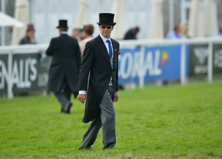 Irish recordbreaking trainer Aidan O'Brien put his first day blank behind him at Royal Ascot as Kew Gardens flourished to lead home a 1-2-3 for him in the Queen's Vase, his sixth win in the race