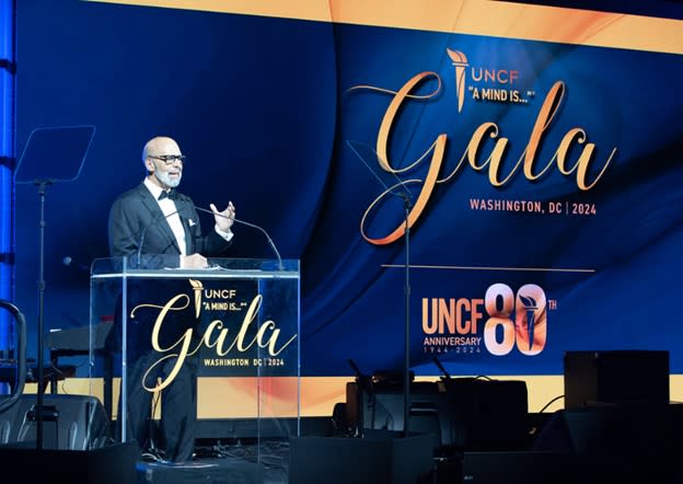 UNCF President and CEO Dr. Michael L. Lomax addressing the audience at the 80th anniversary national gala.