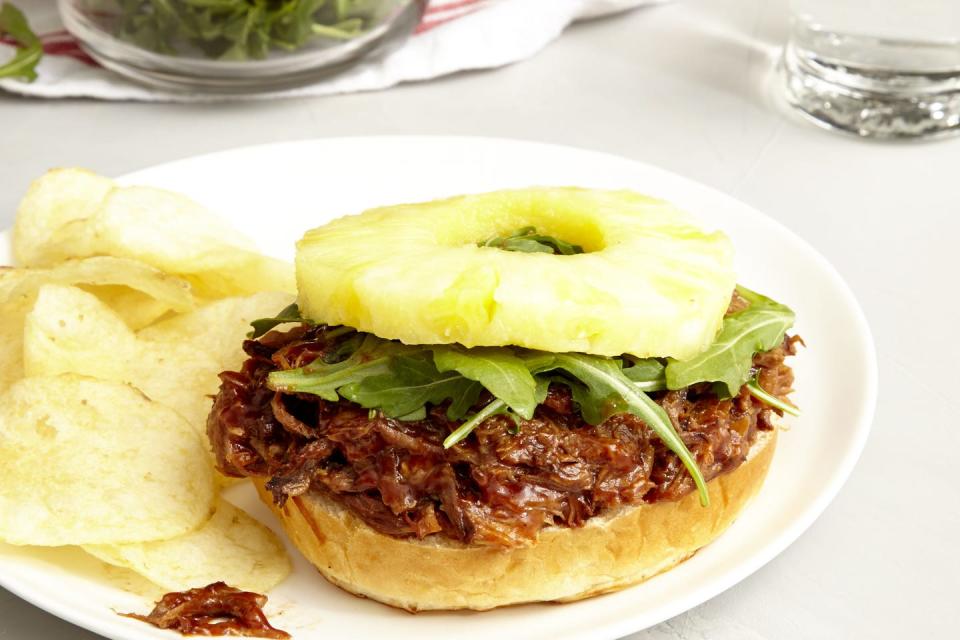 Slow-Cooker Hawaiian Pulled Pork Sandwiches