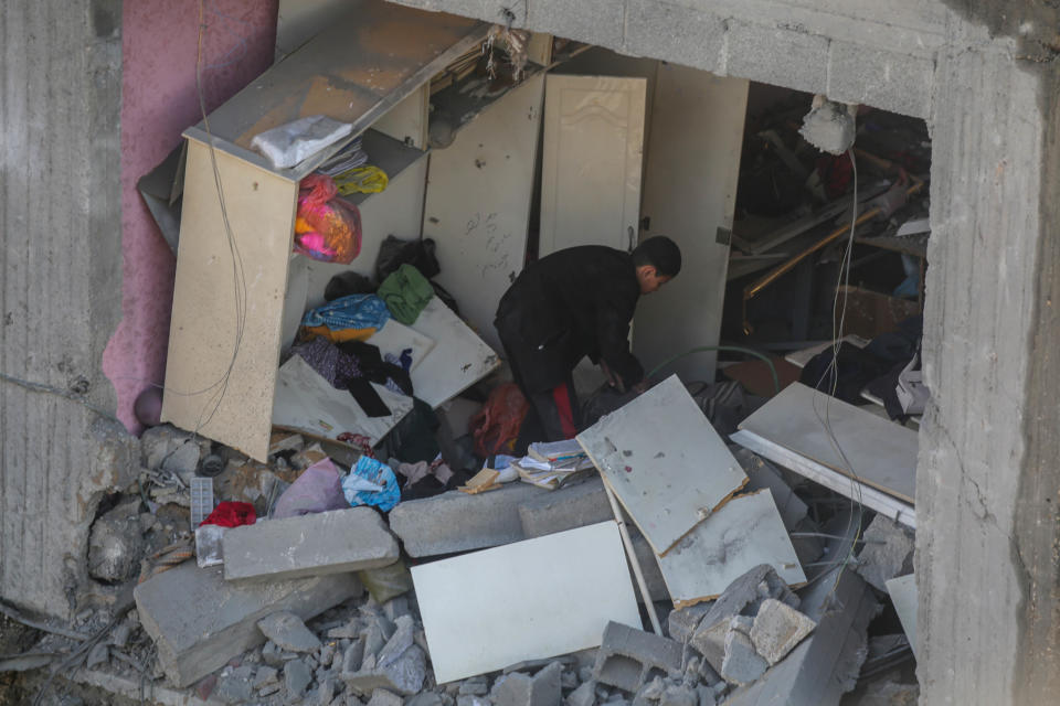 Footage of the rubble in Palestine