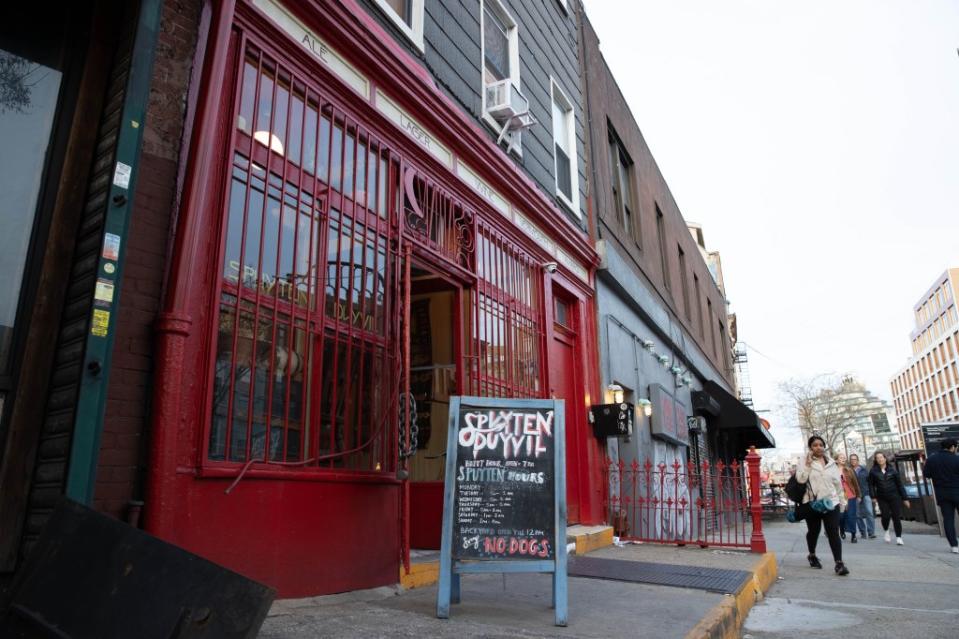 The bar, which helped introduce craft beer to Williamsburg, had seen increased rent and less business as people with “serious jobs” priced creative types out of the area, a co-owner said. Robert Mecea