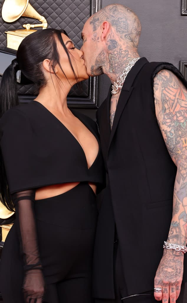 Kourtney Kardashian, Travis Barker, 2022 Grammys, 2022 Grammy Awards, Red Carpet Fashion, Couples