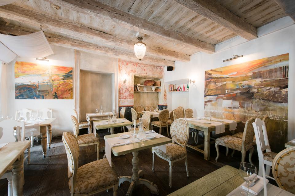 Saint Germain serves excellent French and Italian fare.