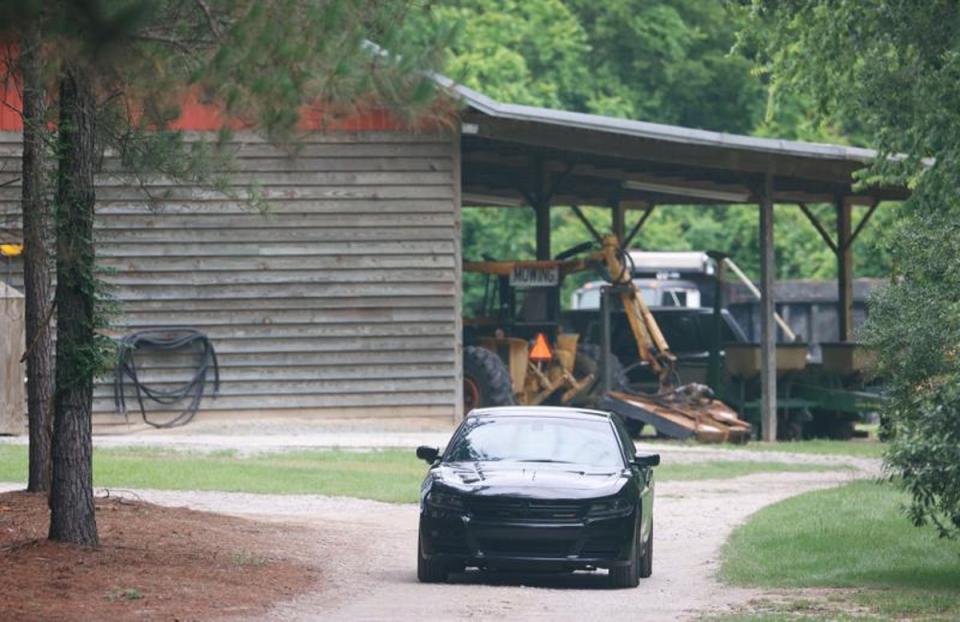 The kennels at the family hunting lodge where the victims’ bodies were discovered (AP)