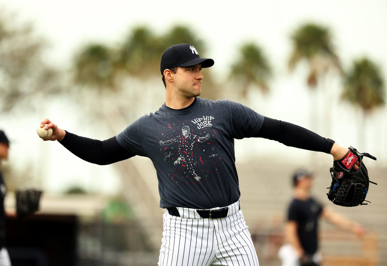 Feb 15, 2024; Tampa, FL, USA; New York Yankees relief pitcher Tommy Kahnle (41) throws during spring training practice at George M. Steinbrenner Field. Mandatory Credit: Kim Klement Neitzel-USA TODAY Sports