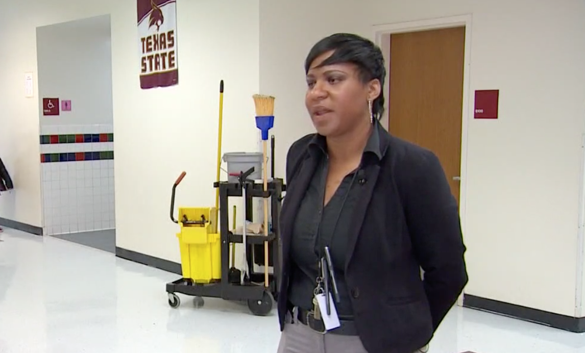 Principal Adreana Davis didn’t hesitate to help out when the only daytime custodian had an emergency. (Photo: KENS5)