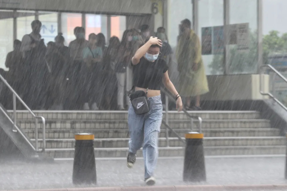 &#x004eca;&#x008d77;3&#x005730;&#x005348;&#x005f8c;&#x0096e8;&#x0052a0;&#x005927;&#x00ff0c;51&#x009023;&#x005047;&#x00964d;&#x006eab;10&#x005ea6;&#x00ff0c;&#x005468;&#x0065e5;&#x008d77;&#x005168;&#x0053f0;3&#x005929;&#x005927;&#x0091cf;&#x00964d;&#x0096e8;&#x003002;&#x00ff08;&#x008cc7;&#x006599;&#x007167;&#x00ff09;