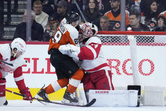 Ersson makes 33 saves, Flyers shut out Red Wings