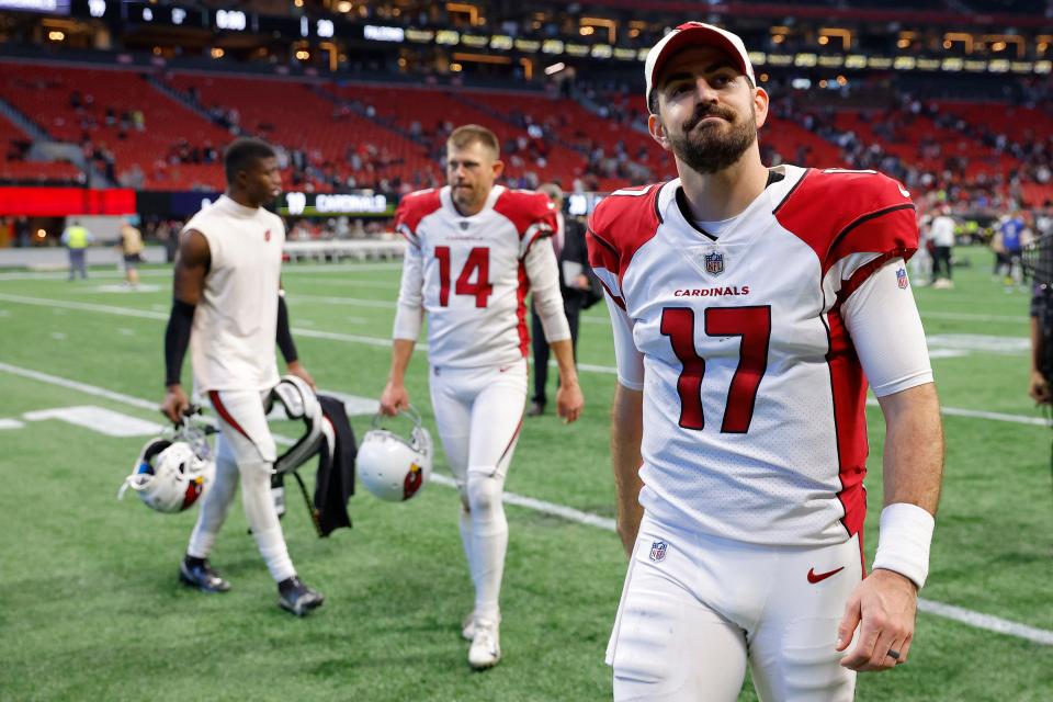 ATLANTA, GEORGIA - JANUARY 01: David Blough #17 of the Arizona Cardinals walks off the field after a loss to the Atlanta Falcons at Mercedes-Benz Stadium on January 01, 2023 in Atlanta, Georgia. (Photo by Todd Kirkland/Getty Images)