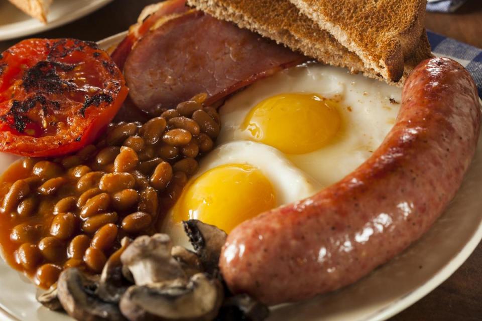 Worcester cafe famous for huge breakfast challenge gets new hygiene rating