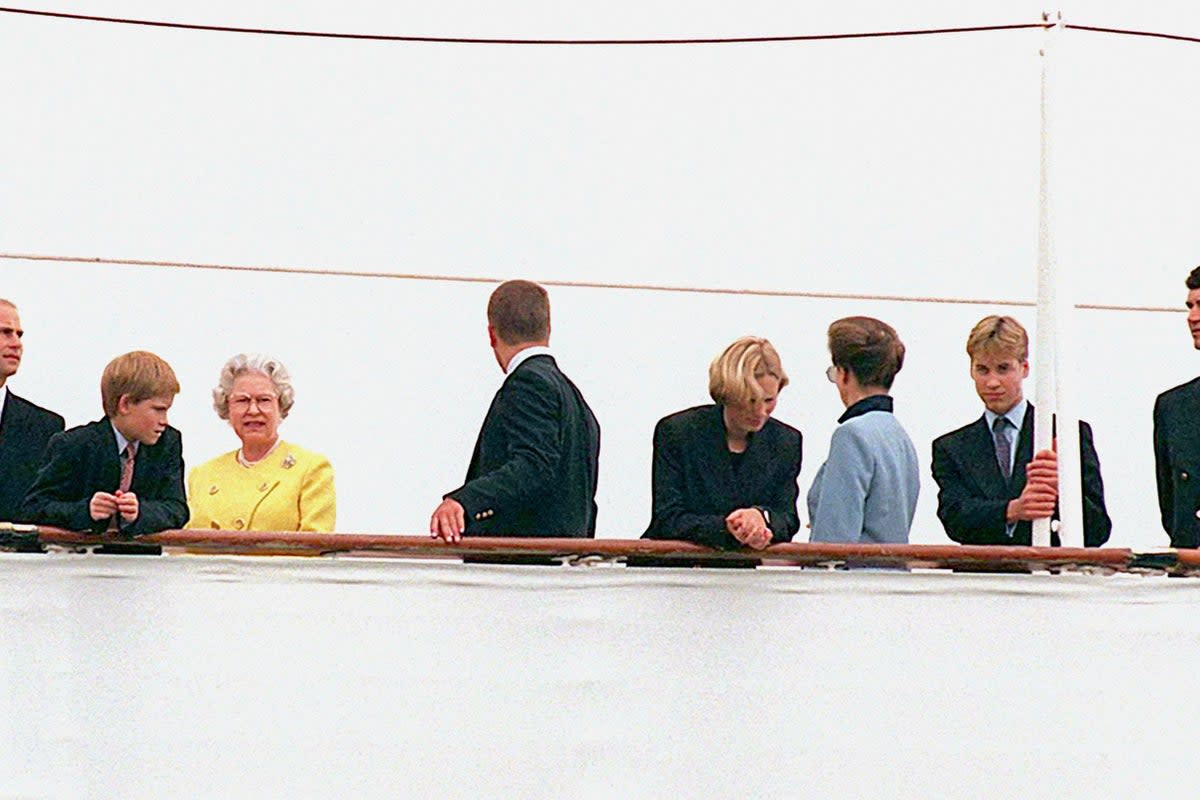 The Queen with some of her grandchildren (John Stillwell/PA) (PA Archive)