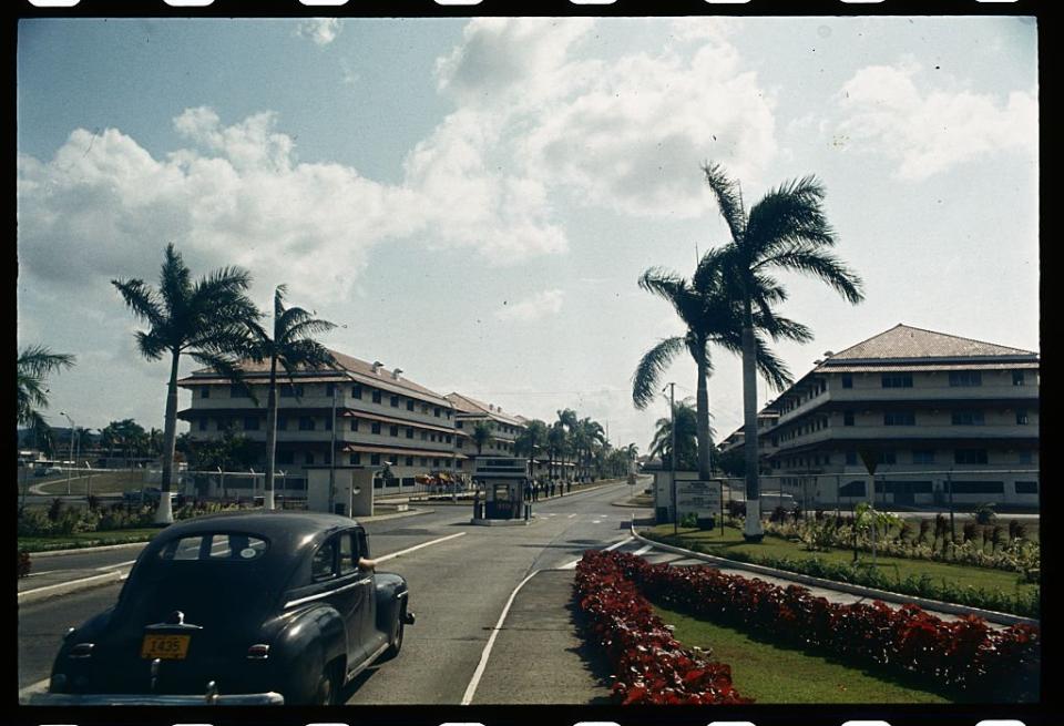 Entrada a la zona del canal de panamá