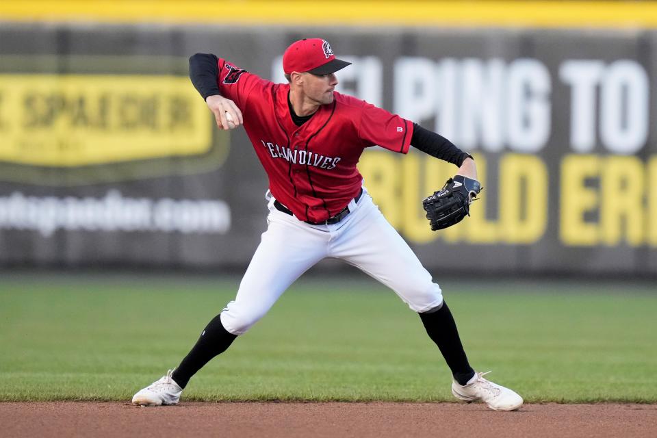 SeaWolves shortstop Ryan Kreidler