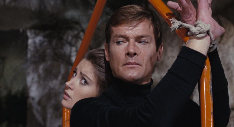 live and let die roger moore