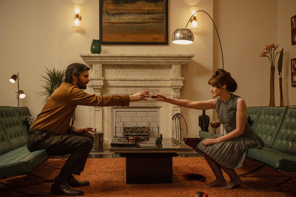 jim sturgess as alan marchand and julia garner as terry gionoffri, apartment 7a