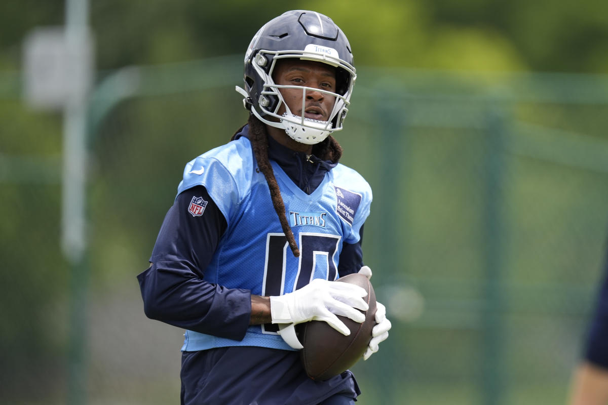 Titans’ receiver DeAndre Hopkins expected to miss 4-6 weeks with knee injury: Report