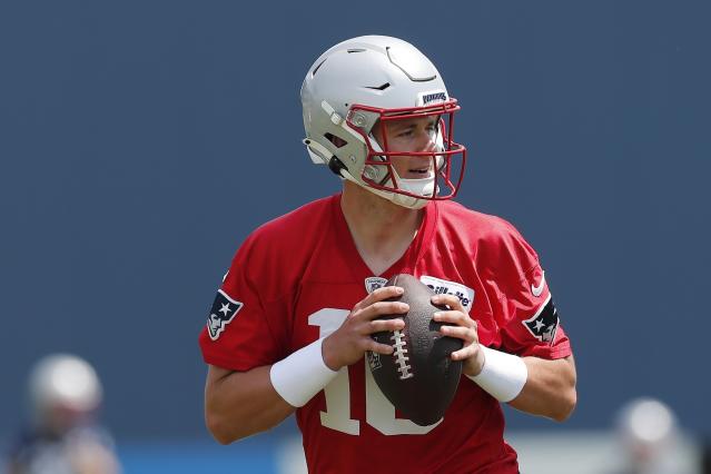 Patriots QB Mac Jones uses this photo for motivation ahead of 2022