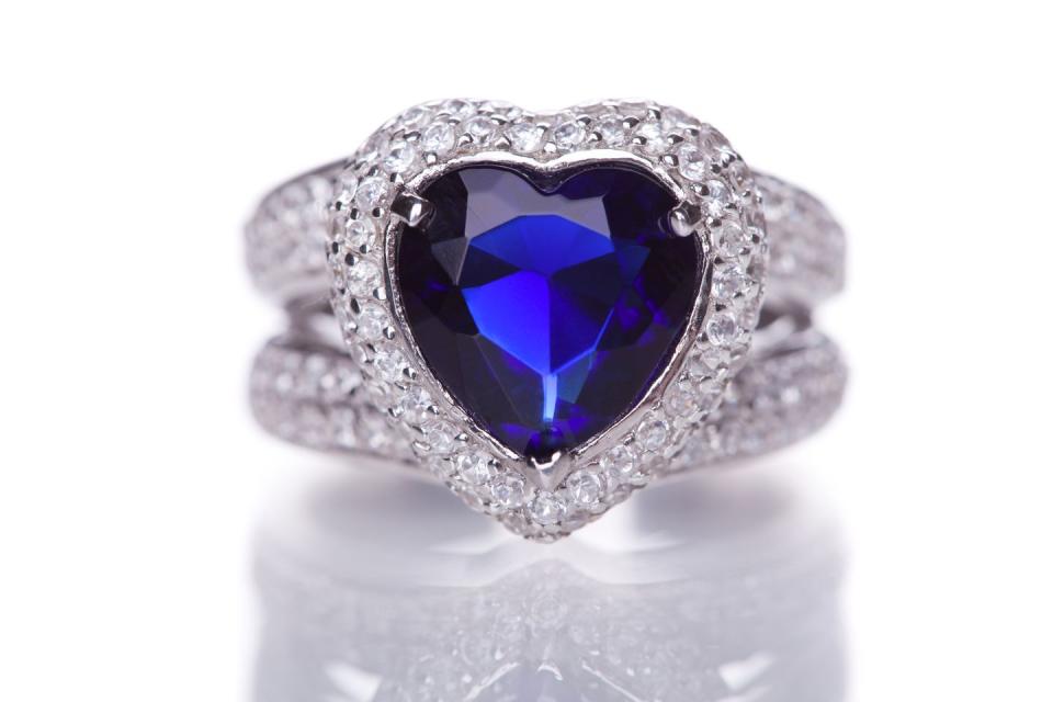 fashion ring with blue heart shaped gem